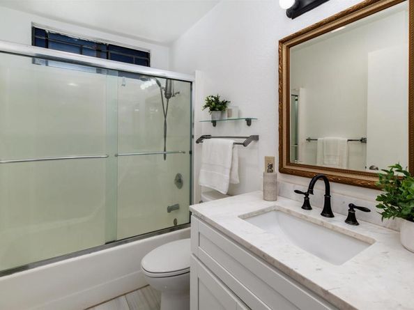 8308 Regents Road 1H, San Diego CA 92122