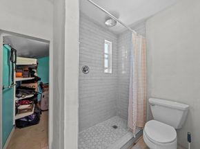 20 Lake Helix Drive, La Mesa CA 91941