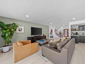 20 Lake Helix Drive, La Mesa CA 91941