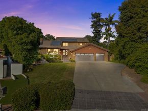 20 Lake Helix Drive, La Mesa CA 91941