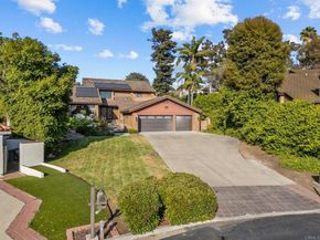20 Lake Helix Drive, La Mesa CA 91941