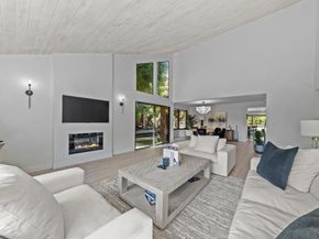 20 Lake Helix Drive, La Mesa CA 91941
