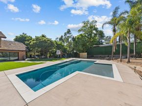 20 Lake Helix Drive, La Mesa CA 91941