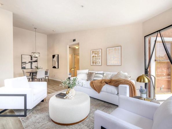 18674 Caminito Cantilena 242, San Diego CA 92128