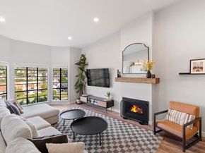 2630 Pirineos Way 13, Carlsbad CA 92009
