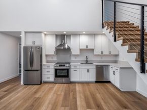 250 258 Hillcrest Drive, Encinitas CA 92024