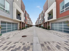 821 Brickyard, Costa Mesa CA 92627