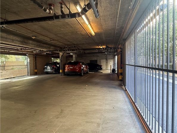 2864 Sunset 205, Los Angeles CA 90005