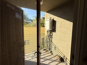 2864 Sunset 205, Los Angeles CA 90005