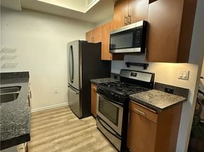 2864 Sunset 205, Los Angeles CA 90005