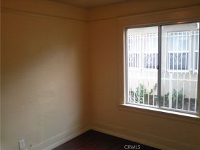 1953 W 20th Street, Los Angeles CA 90018