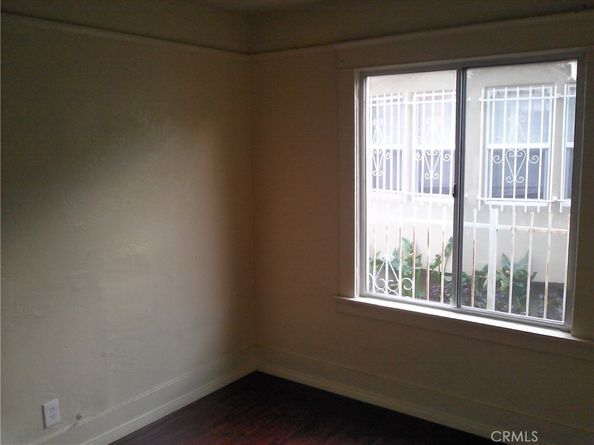 1953 W 20th Street, Los Angeles CA 90018