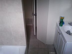 1953 W 20th Street, Los Angeles CA 90018