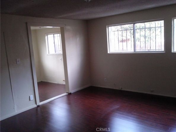 1953 W 20th Street, Los Angeles CA 90018