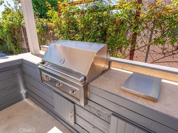 18638 Malden, Northridge CA 91324