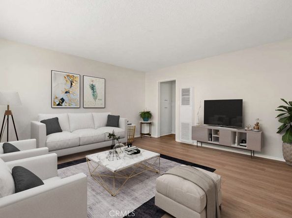 437 W Glenoaks Boulevard, Glendale CA 91202