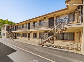 437 W Glenoaks Boulevard, Glendale CA 91202