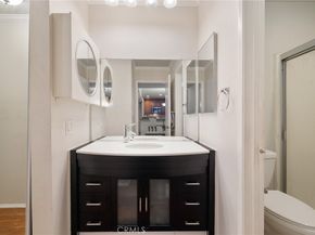5257 Radford Avenue 212, Valley Village CA 91607