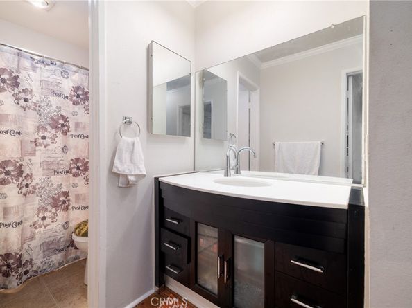 5257 Radford Avenue 212, Valley Village CA 91607