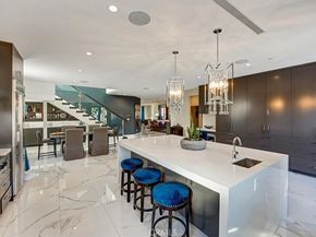 2012 S Curson, Los Angeles CA 90016