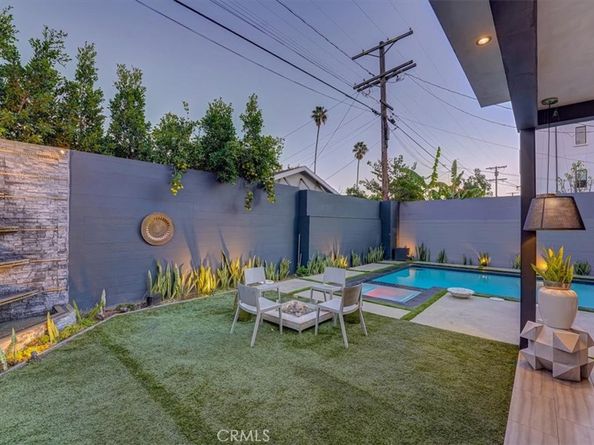 2012 S Curson, Los Angeles CA 90016