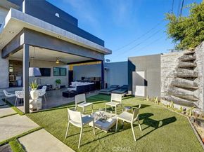 2012 S Curson, Los Angeles CA 90016