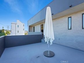 2012 S Curson, Los Angeles CA 90016