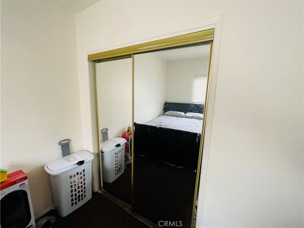 715 W Hyde Park, Inglewood CA 90302