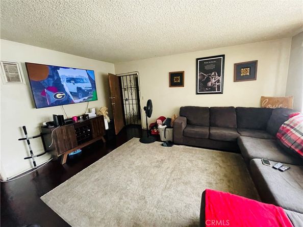 715 W Hyde Park, Inglewood CA 90302