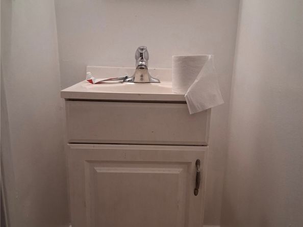 715 W Hyde Park, Inglewood CA 90302