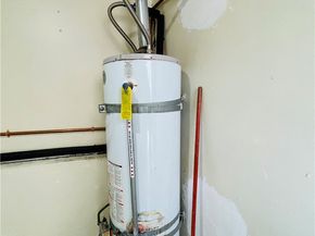 715 W Hyde Park, Inglewood CA 90302