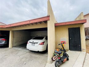 715 W Hyde Park, Inglewood CA 90302