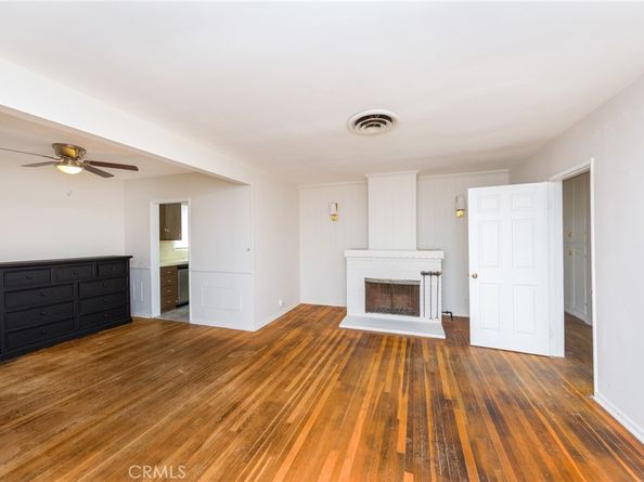 6025 Willowcrest Avenue, North Hollywood CA 91606