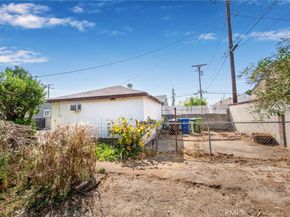 6025 Willowcrest Avenue, North Hollywood CA 91606