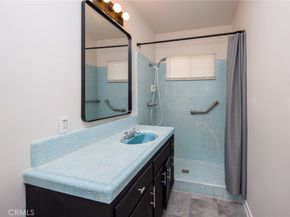 6025 Willowcrest Avenue, North Hollywood CA 91606