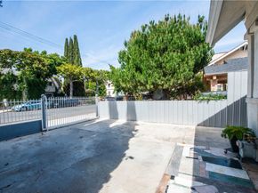 4618 Melbourne, Los Angeles CA 90027