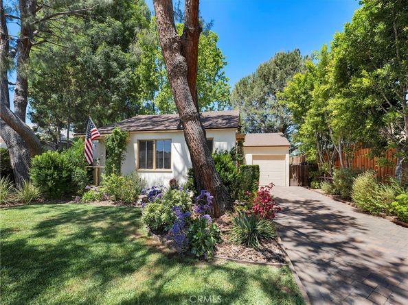 7051 Chimineas Avenue, Reseda CA 91335