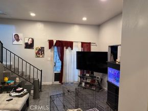 3020 S Palm Grove, Los Angeles CA 90016