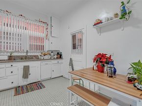 534 S Coronado, Los Angeles CA 90057