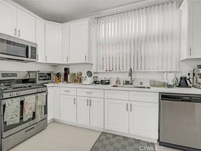 534 S Coronado, Los Angeles CA 90057