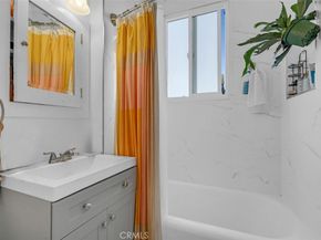 534 S Coronado, Los Angeles CA 90057