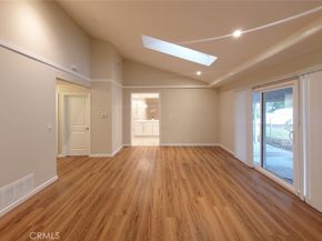 22201 Schoolcraft, Canoga Park CA 91303