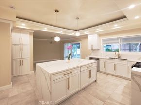 22201 Schoolcraft, Canoga Park CA 91303