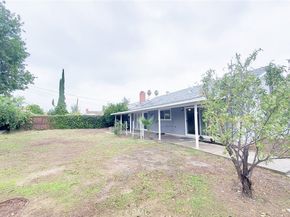 22201 Schoolcraft, Canoga Park CA 91303