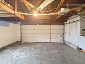 22201 Schoolcraft, Canoga Park CA 91303