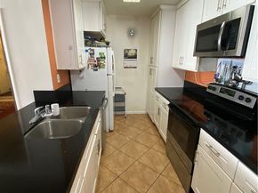 5334 Lindley Avenue 319, Encino CA 91316