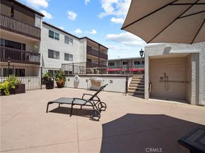 5334 Lindley Avenue 219, Encino CA 91316