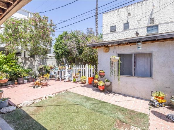 142 N Vendome Street, Los Angeles CA 90026