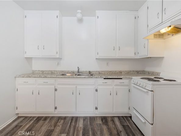 8421 Lindley Avenue, Northridge CA 91325