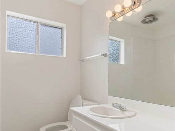 8421 Lindley Avenue, Northridge CA 91325